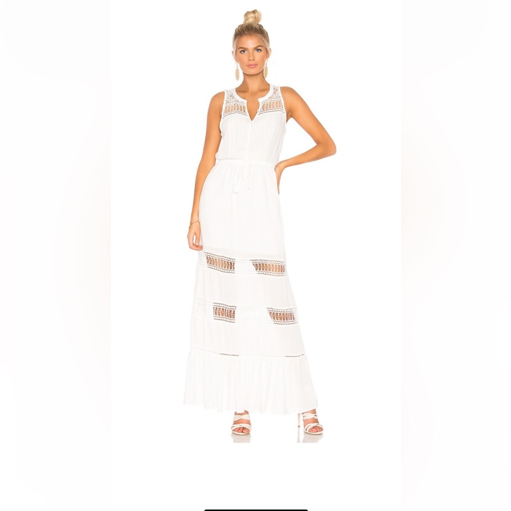 RANAE DRESS
Steve Madden
Color: Ivory